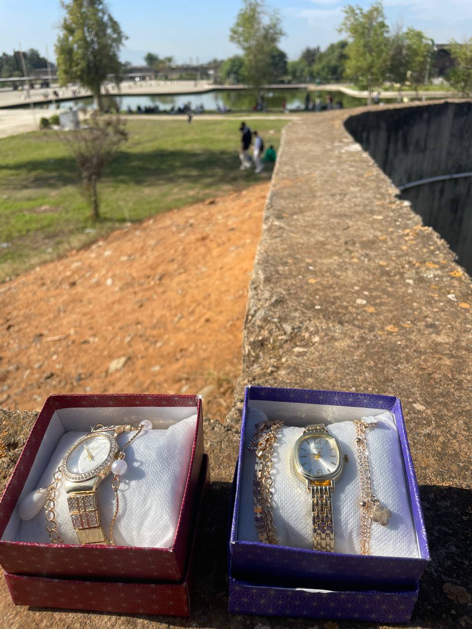 PACK MONTRE AVEC 2 BRACELET